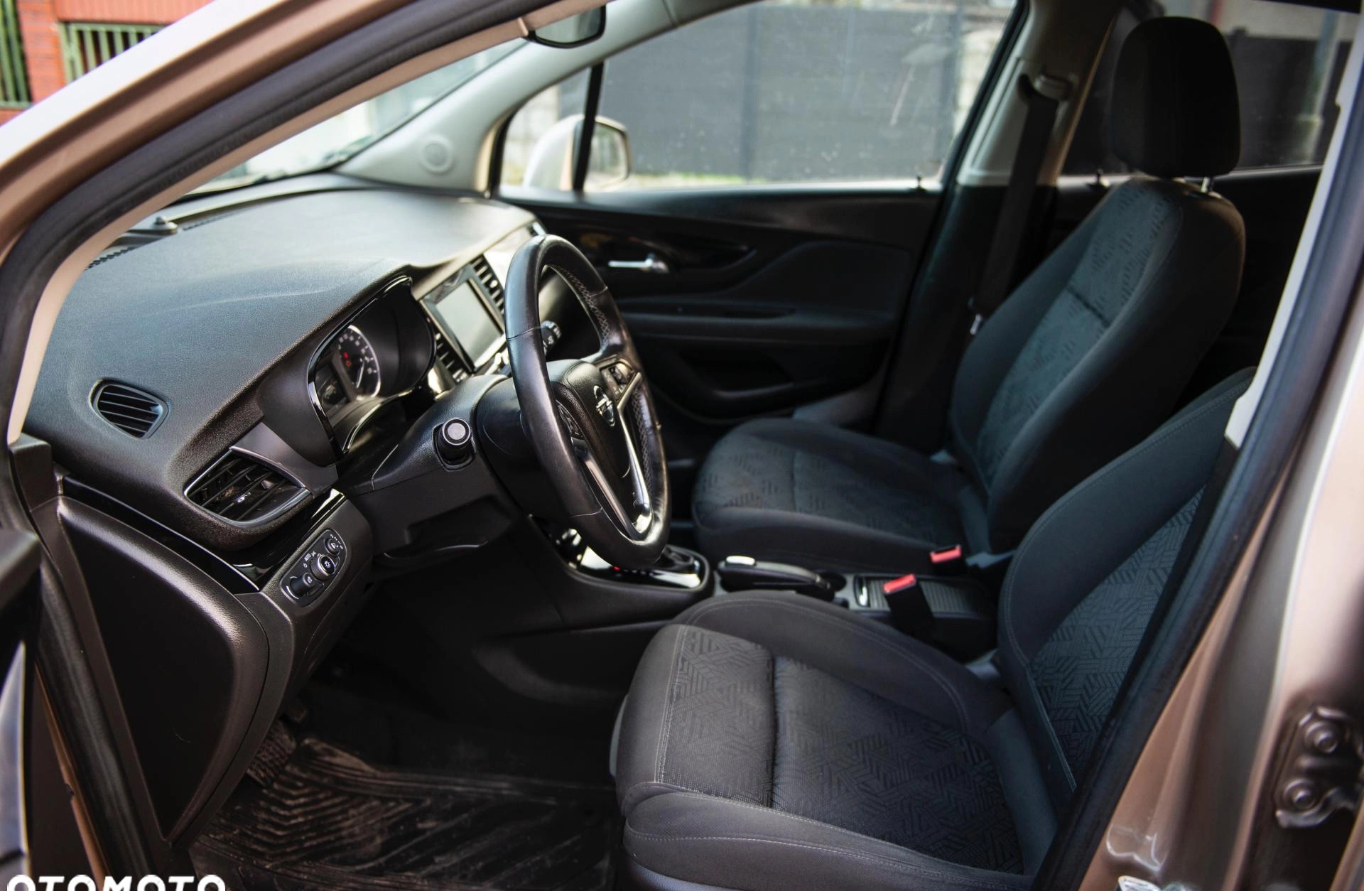 Opel Mokka cena 66900 przebieg: 120000, rok produkcji 2018 z Szczecin małe 742
